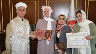 Alman kadn, Kur'an- Kerim'den etkilenip Mslman oldu