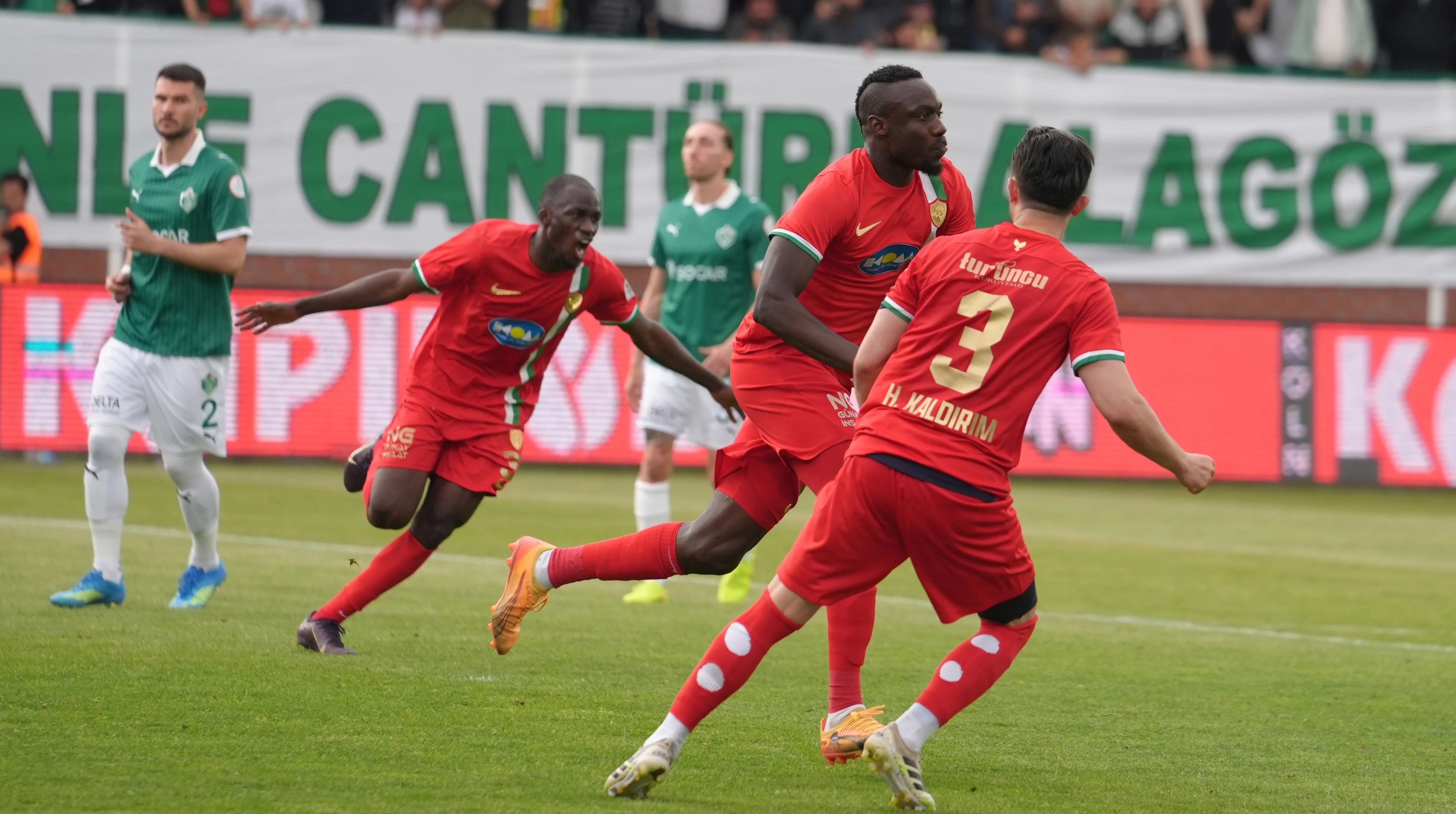 Amedspor �imdiden b�y�k oynamaya ba�lad�