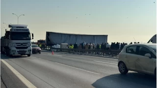 Anadolu Otoyolu'nda trafik durdu