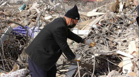 Annesi istedi, 38 gndr ziynet eyasn aryor