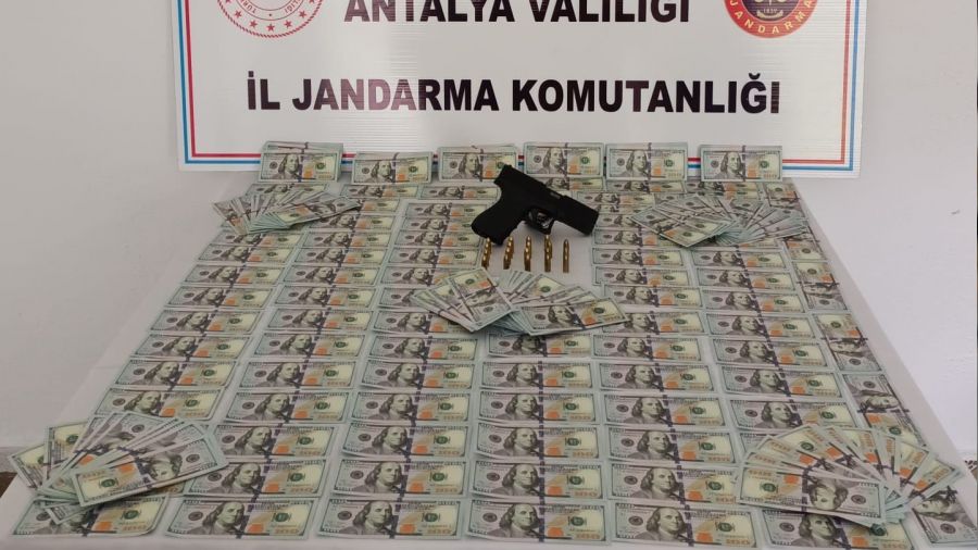 Antalya'da 85 bin sahte dolar ele geçirildi