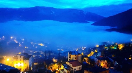 Artvin'de etkili olan sis görsel şölen oluşturdu