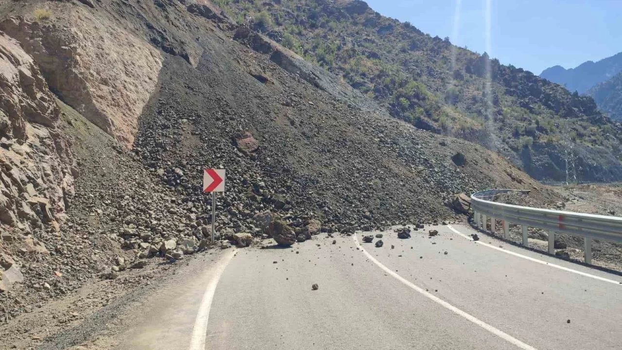 Artvin'in Yusufeli il�esinde heyelan