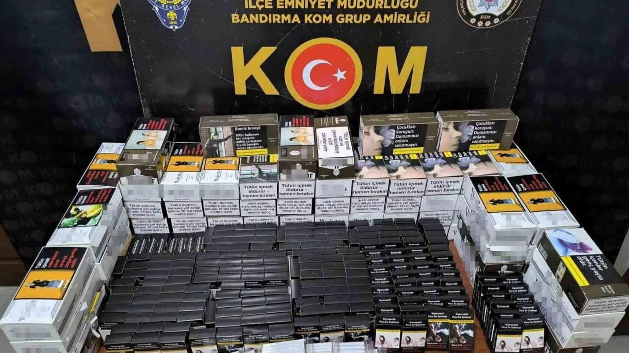 Band�rma'da ka�ak sigara ve silah operasyonu