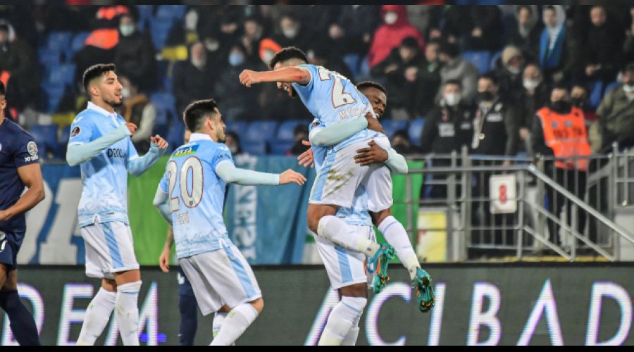 Başakşehir Trezeguet ile kazandı