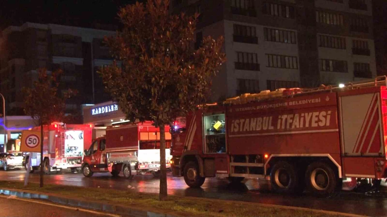 Baakehir'de elektrikli otomobil arjda alev ald 