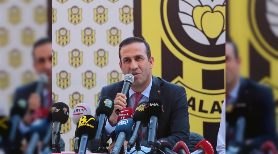 "Başkan Adil Gevrek" transfer ve altyapıya açıklama getirdi