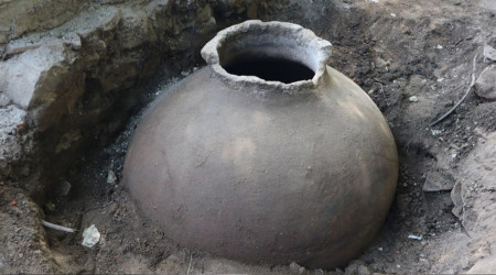 "Bazı Karadeniz'in Efesi'nde" pithos bulundu