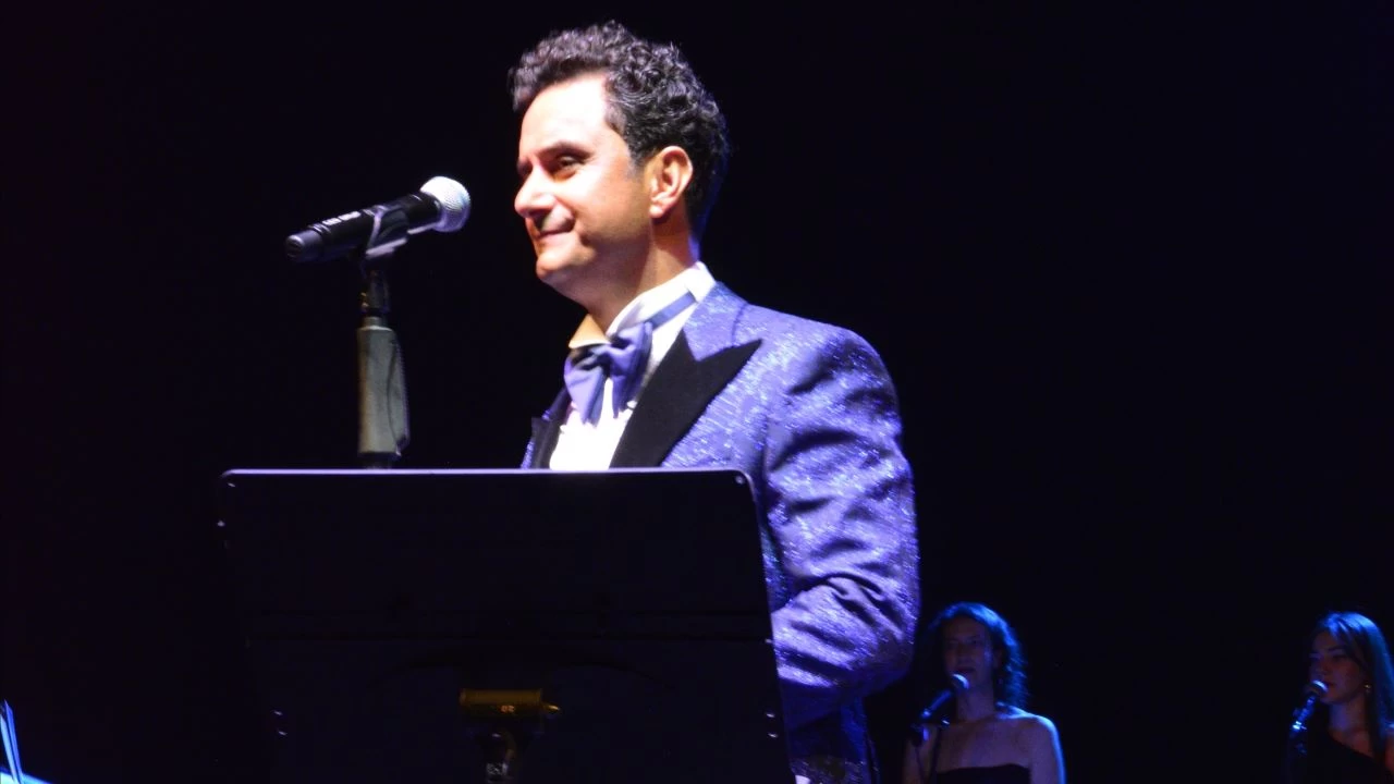 Bekir Ünlüataer Bursa'da konser verdi
