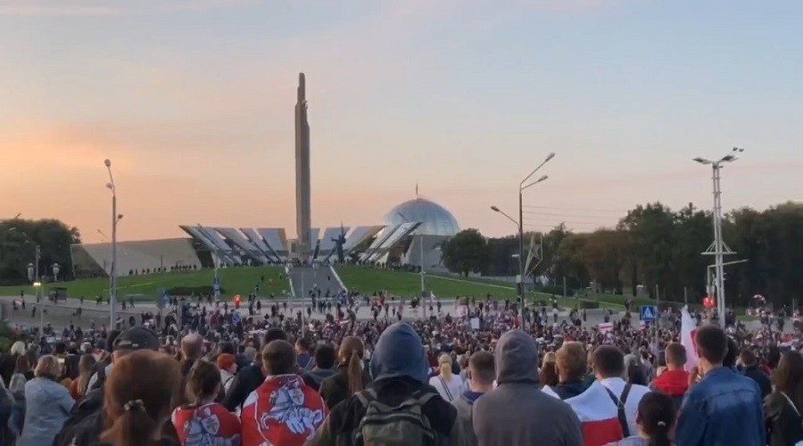 Belarus yine karıştı