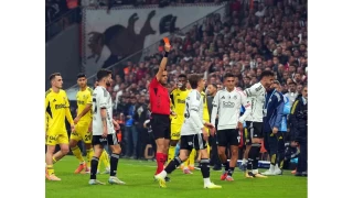 Beikta, bir Fenerbahe manda yine krmz kart grd