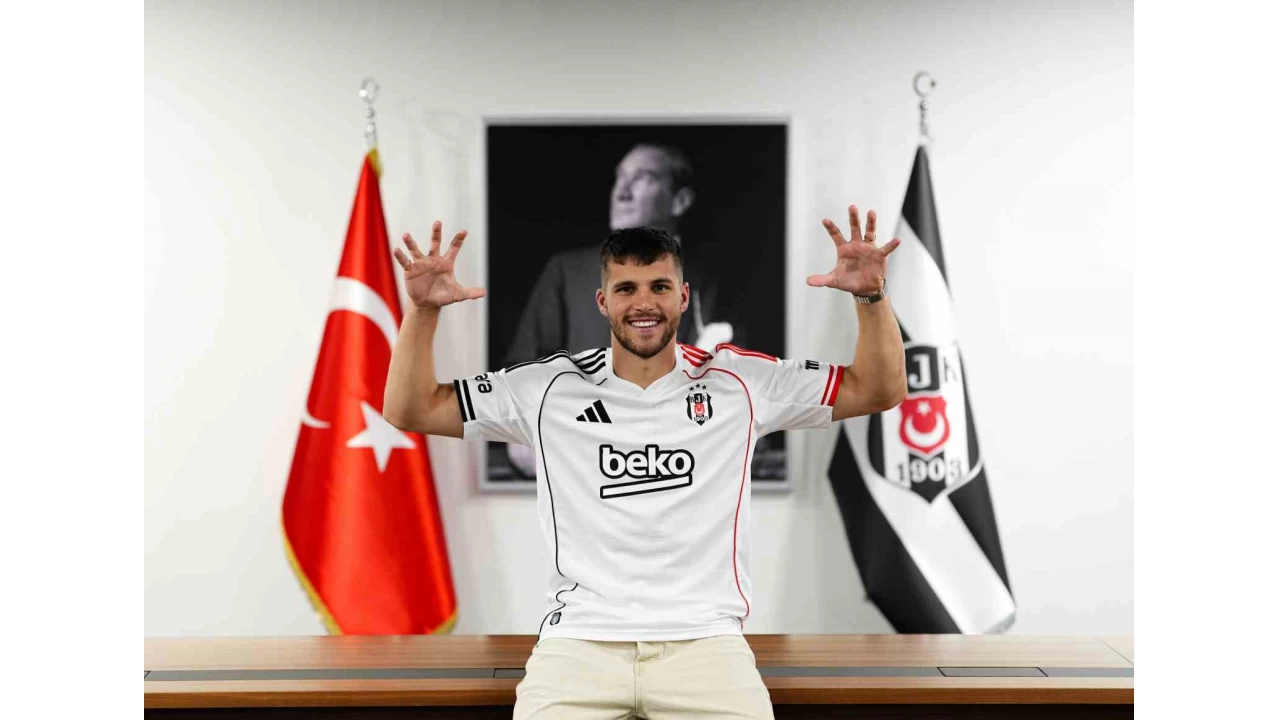 Beşiktaş, David Jurasek'i kadrosuna kattı