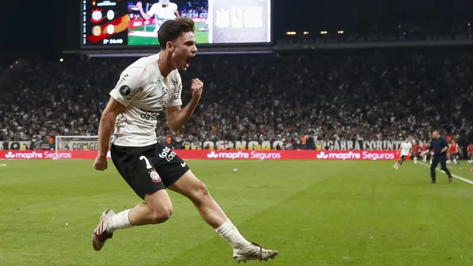 Beşiktaş'ın Bidon transferi neden olmadı?