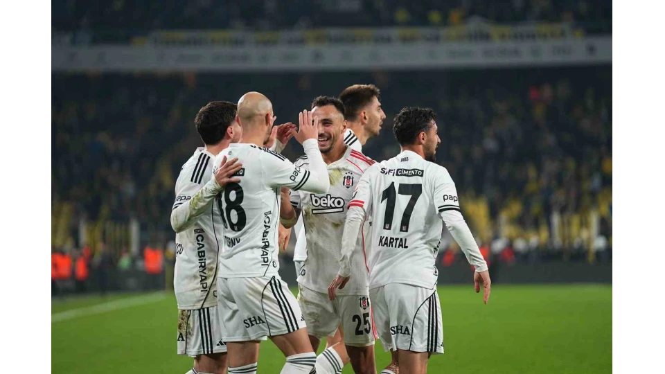 Be�ikta�'�n Kad�k�y'de bile�i b�k�lm�yor