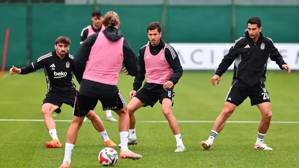 Be�ikta�'ta kupa mesaisi ba�lad�