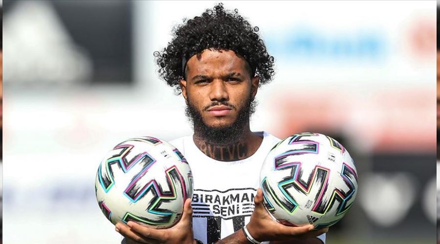 Beşiktaş'tan ayrılmaya niyeti yok