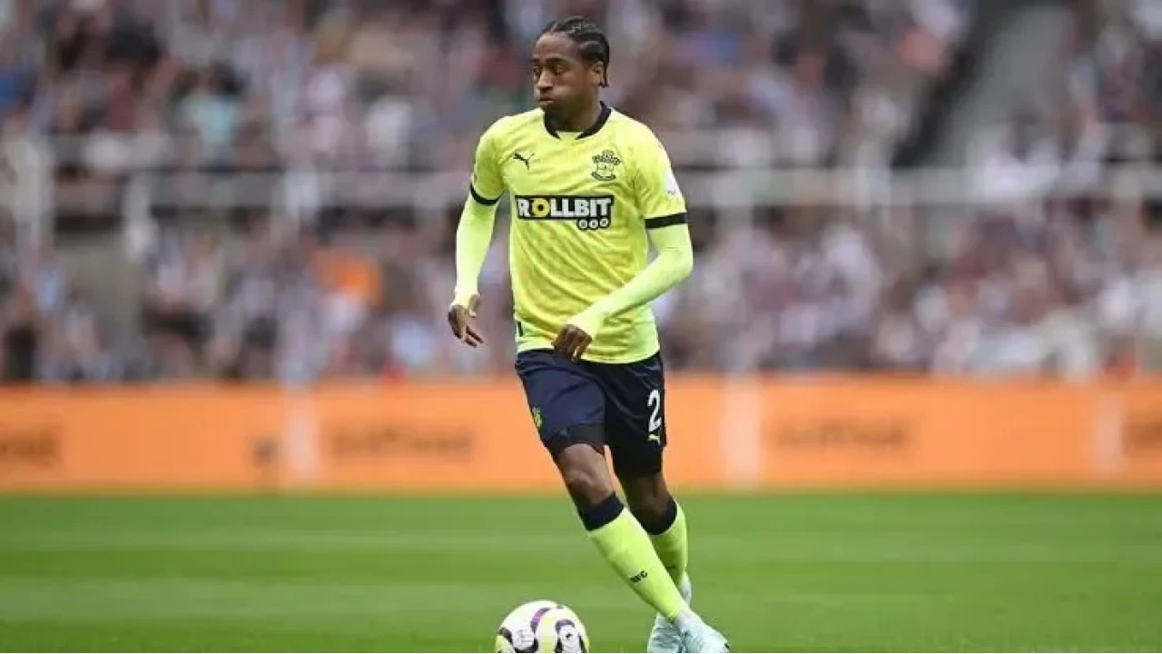 Be�ikta�'tan Kyle Walker-Peters a��klamas�