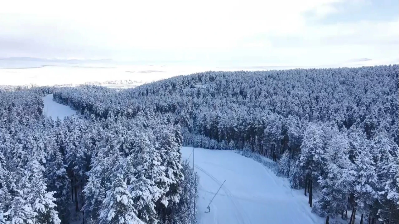 Beyaza bürünen Sarıkamış havadan görüntülendi