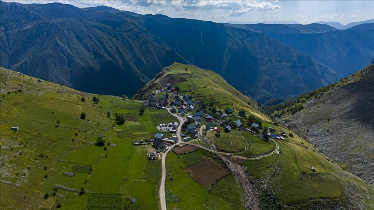 Bosna Hersek'in en ilginç köyü