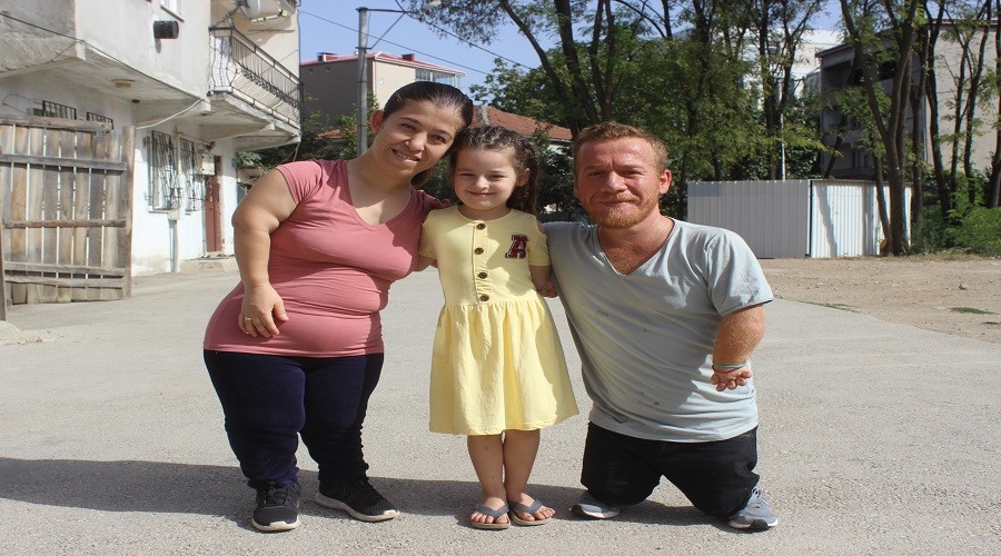 Boyları küçük aşkları büyük