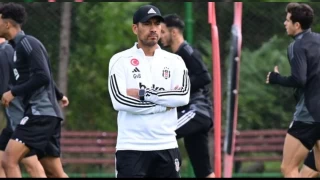 Bronckhorst'un oyuna müdahalesi tartışılıyor