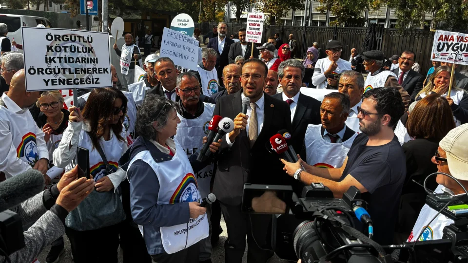 BTP S�zc�s� L�tfullah �nder: ��ktidar, toplumun a�l�k feryad�n� alg�lamaktan bile yoksun!�