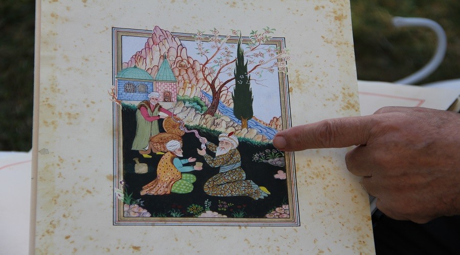 Buldu�u a��y� �nce kendinde deneyen T�rk hekimi