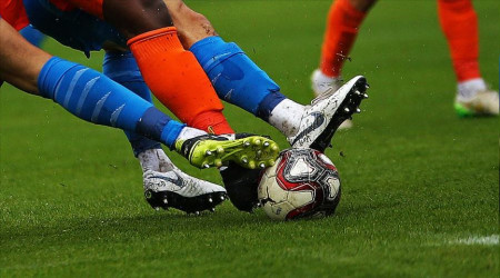 Bundesliga başladı, Premier Lig nefes kesti