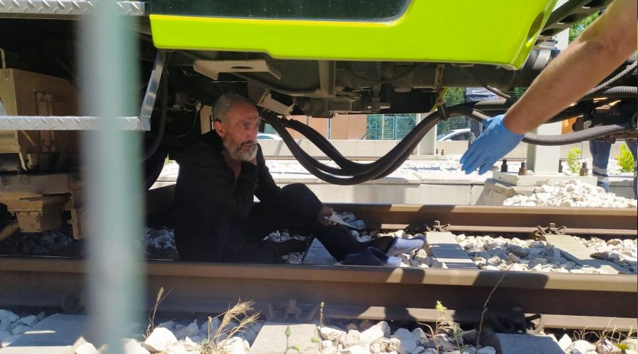Bursa metrosunda korku dolu anlar