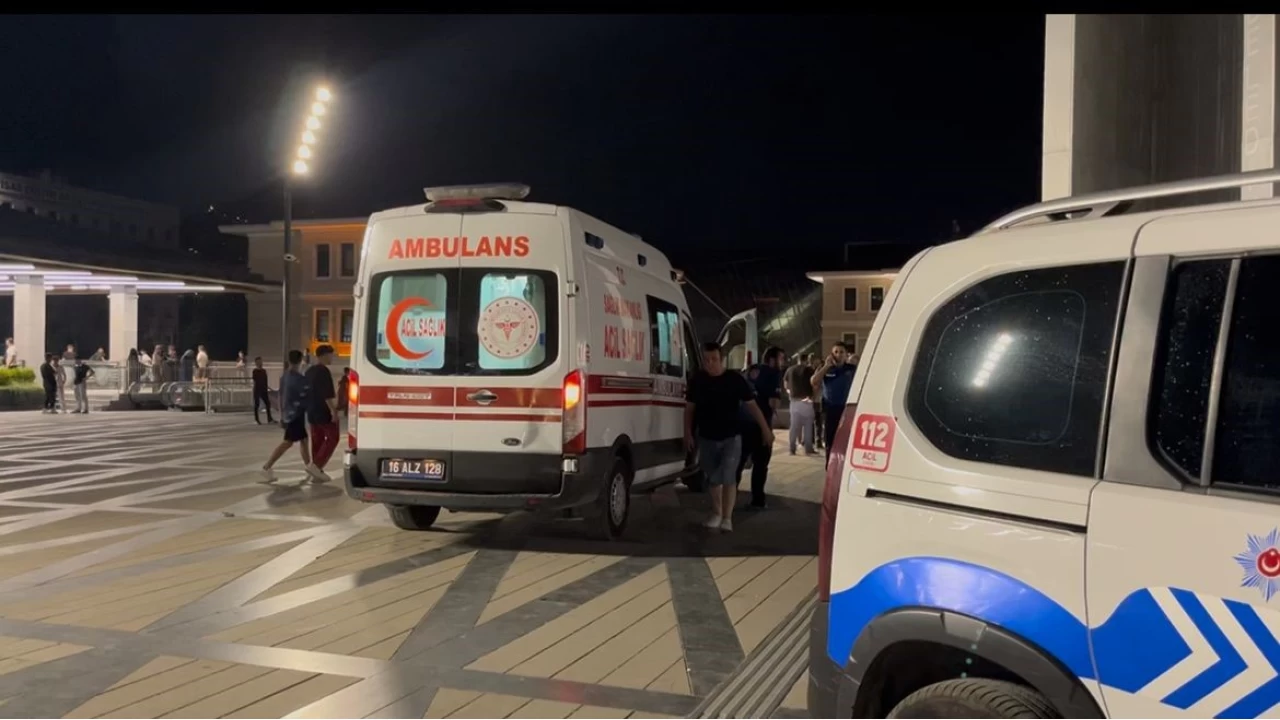 Bursa'da bıçaklı dehşet: 14 yaşındaki genç kız 4 kişiyi bıçakladı