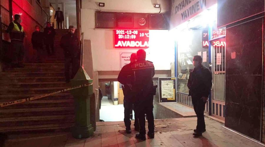 Cami tuvaletinde kafasından vurulmuş halde bulundu