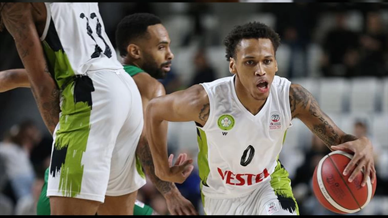 Çekişmeli maçı Manisa kazandı