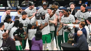 Celtics gövde gösterisi ile finale yükseldi