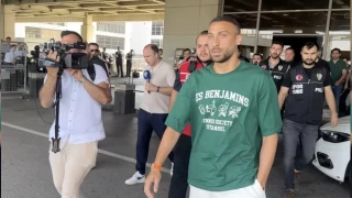 Cenk Tosun imza için geldi