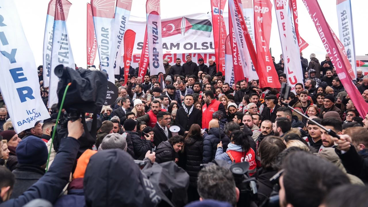 CHP İstanbul, Filistinlilere destek eylemi düzenledi