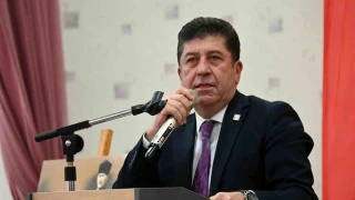 CHP Milletvekili Yaşar Tüzün'ün yeğeni ile eski danışmanı AK Parti'ye geçti