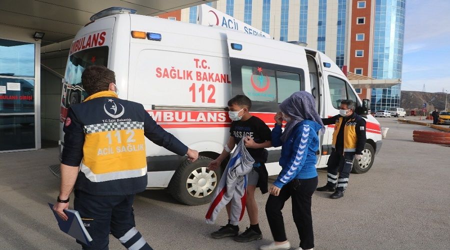 Çocuklardan biri kaçtı ikisi hastanede