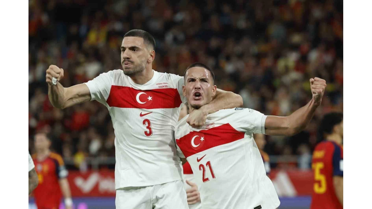 Deniz Gl, A Milli Takm'daki ilk goln att