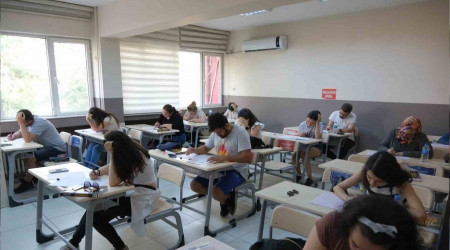Devlet memuru olmak isteyenler bu kursa akın ediyor