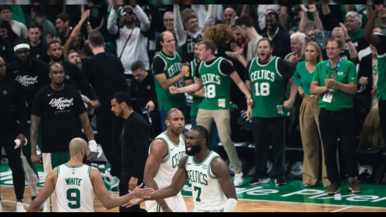 Do�u finaline Celtics galibiyetle ba�lad�