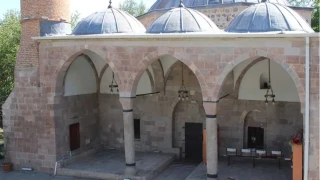 Do�u Karadeniz�in T�rk m�hr�: 842 y�ll�k Behram�ah Camii
