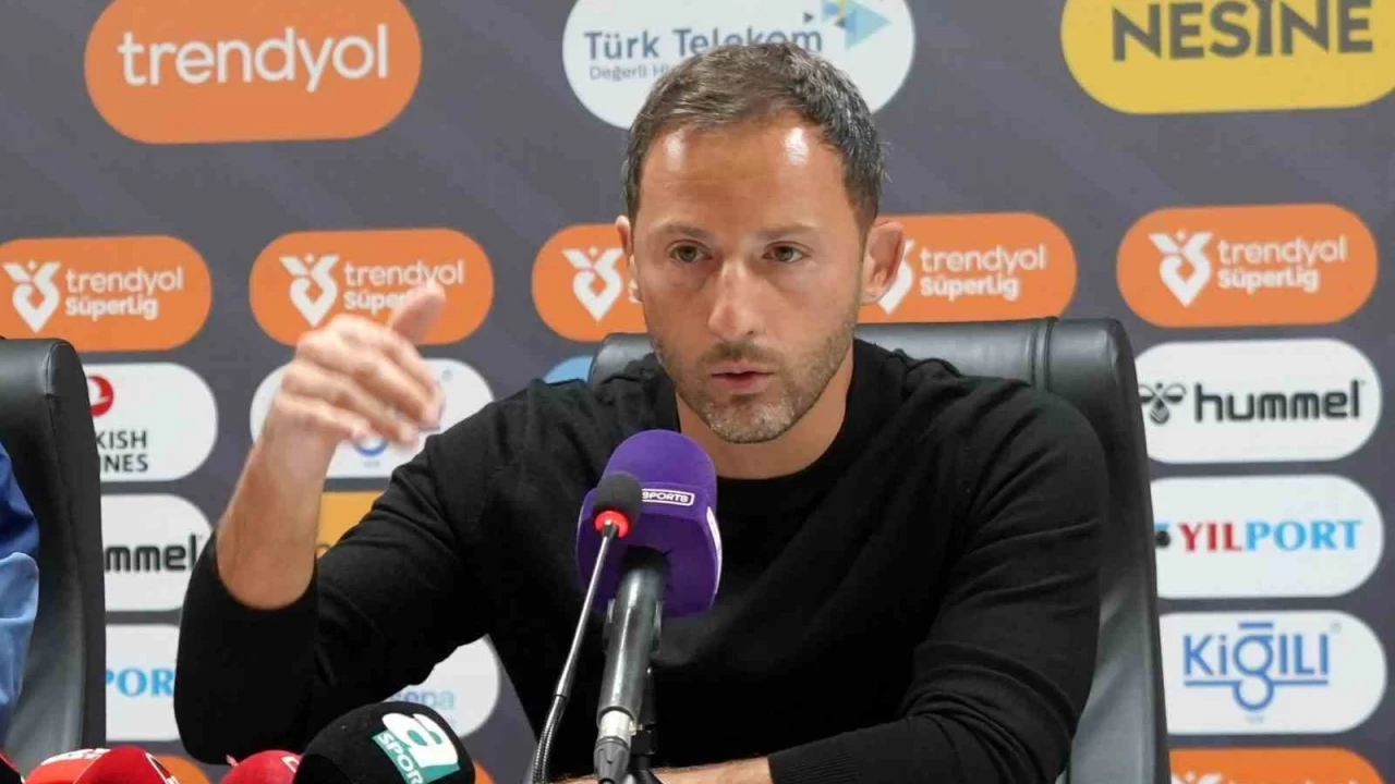 Domenico Tedesco: "Bugnk 1 puandan mutlu olmamz gerekiyor"