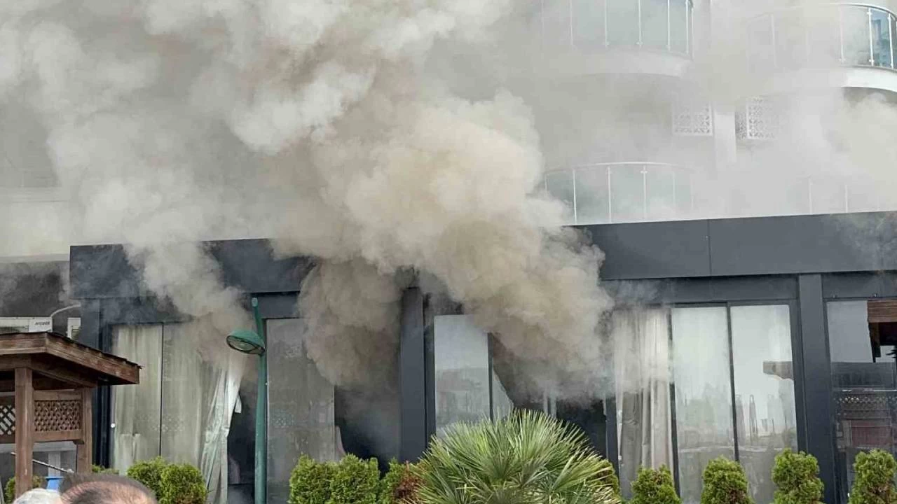 Düzce'de otelde yangın: 3 kişi dumandan etkilendi
