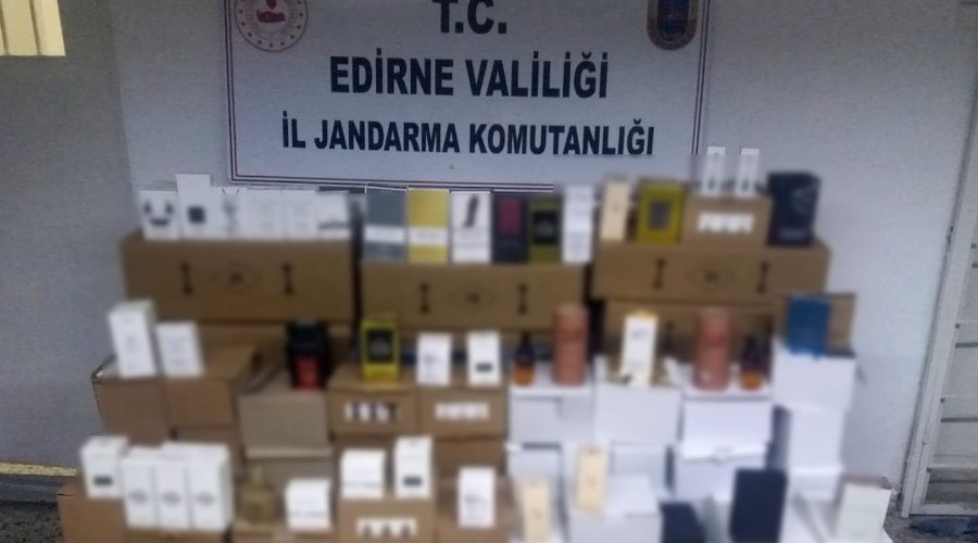 Edirne'de bin 312 adet kaçak parfüm ele geçirildi
