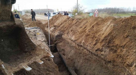 Edirne'de işçinin üstüne toprak yığını düştü