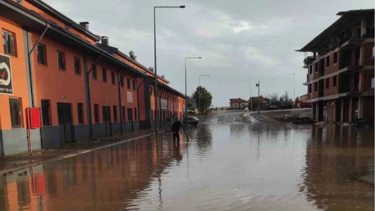 Eflani'de sa�anak yollar� g�le �evirdi