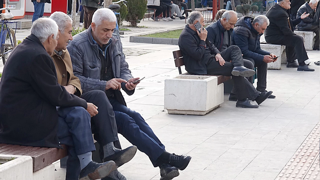 Emekliler iktidara tepkili