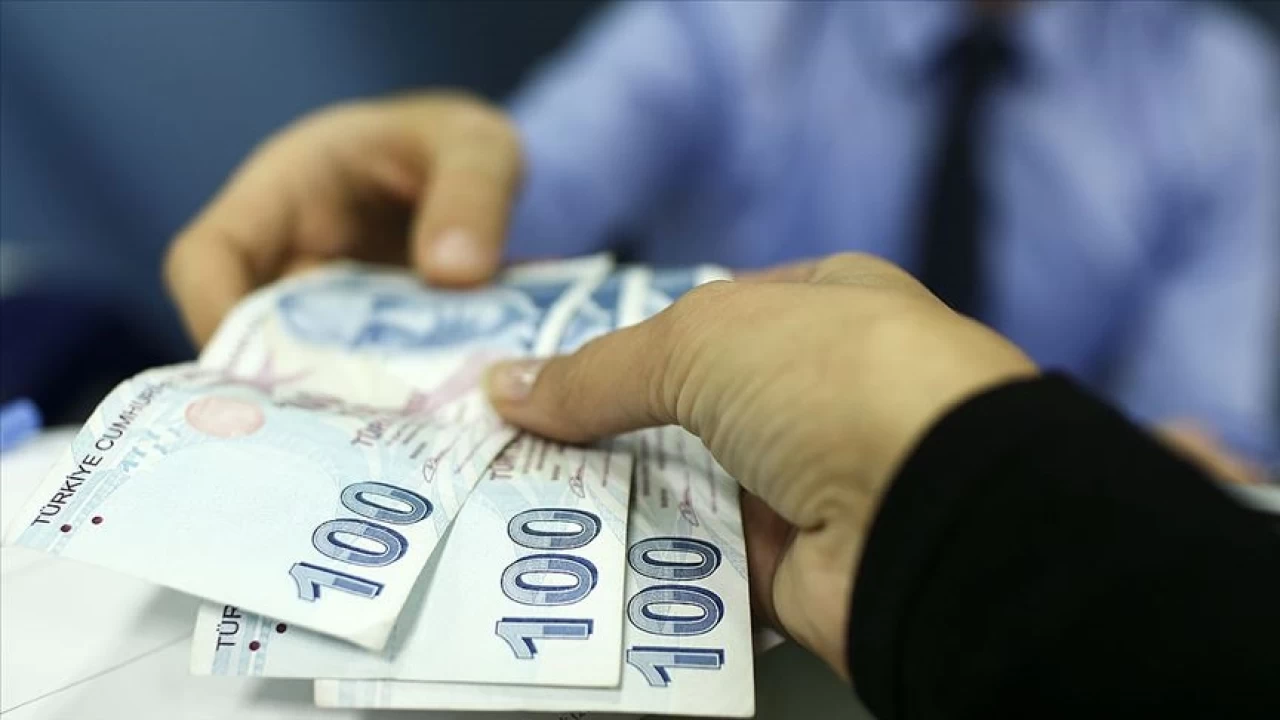 ‘En düşük emekli maaşı asgari ücretin yüzde 40 fazlası olmalı’