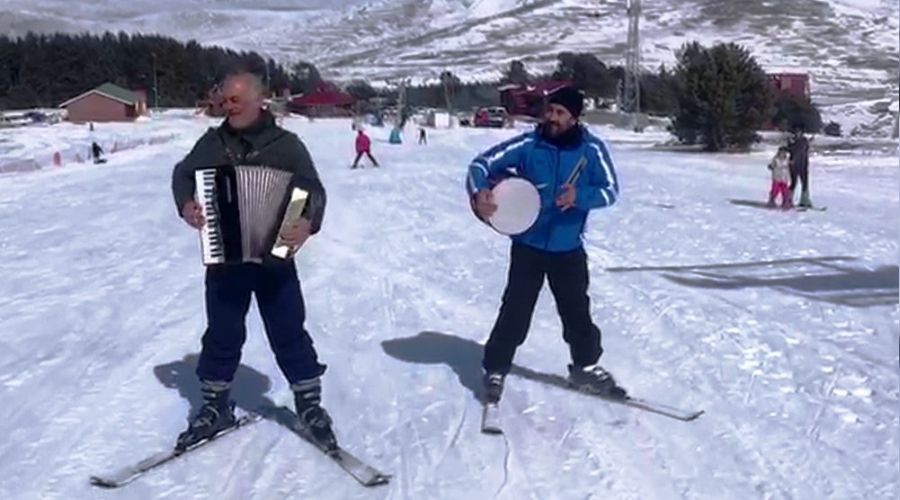 Enstr�man e�li�inde kayak keyfi