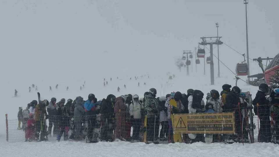 Erciyes'te kar kalınlığı 130 santime ulaştı